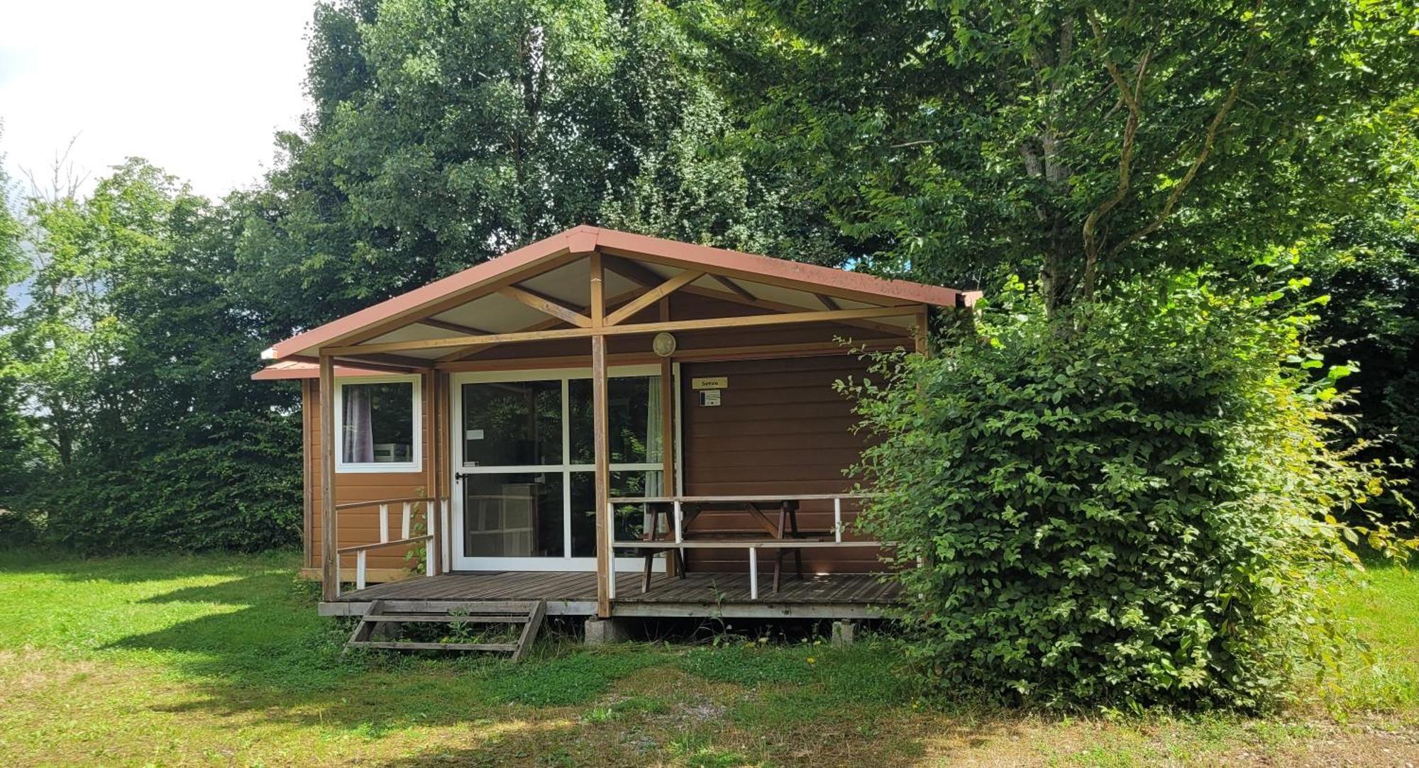 Camping Les Hirondelles Bourg-Sainte-Marie Exterior foto